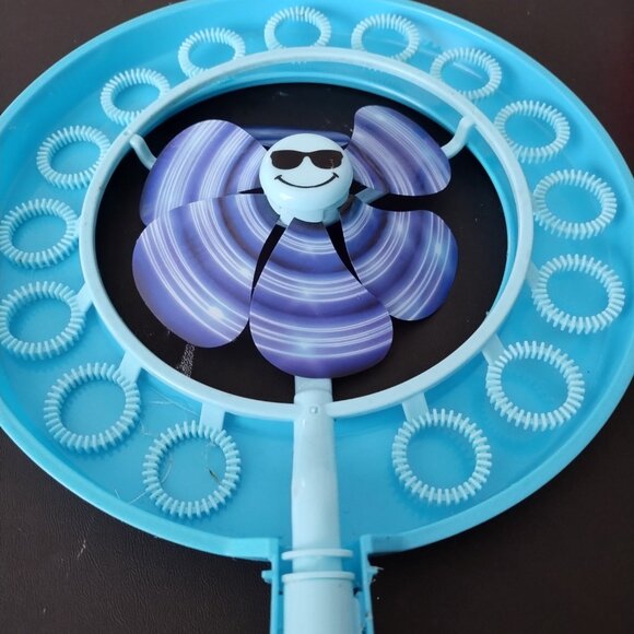 Circular Bubble Wands - Picture 2 of 6